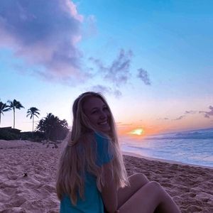 Meet your Posher, Hannah